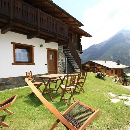 Aparthotel Trompe-l'oeil Champoluc