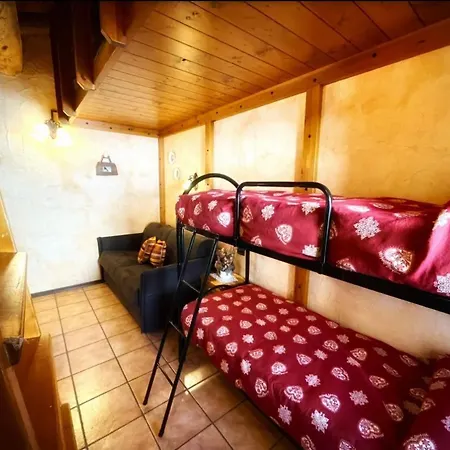 Trompe-l'oeil アパートホテル